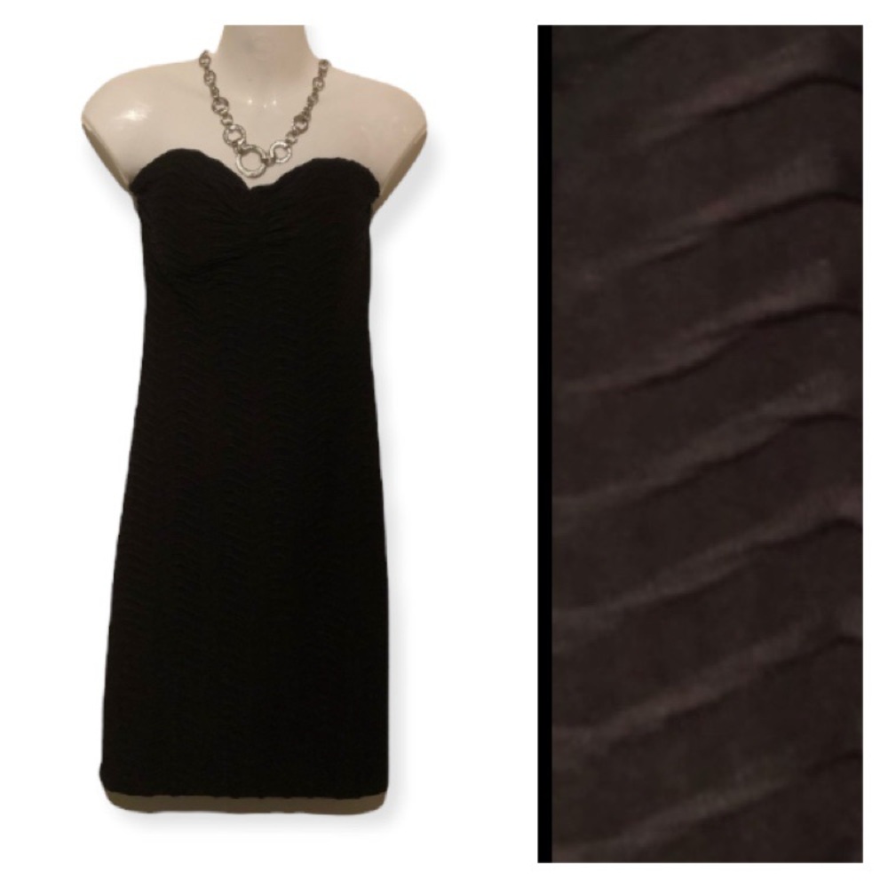 🍒 Black dress w/ textured stretchy fabric!!!